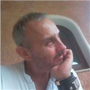 Diplomato grafica pubblicitaria e fotografia